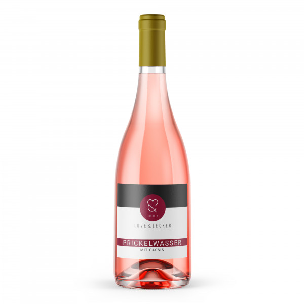 Prickelwasser mit Cassis
